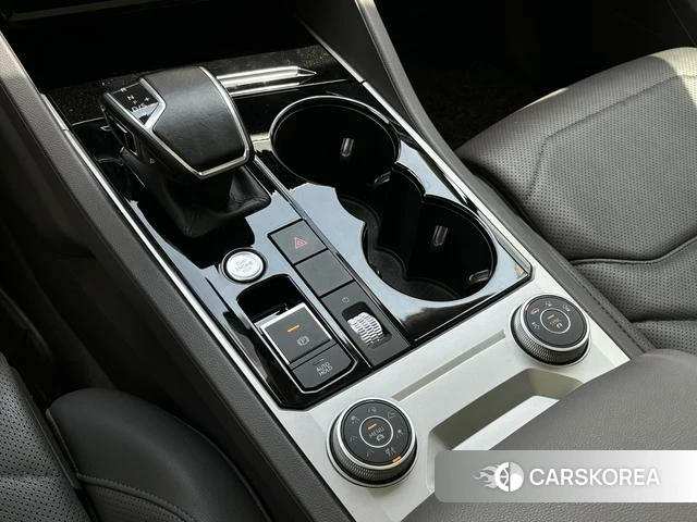 Volkswagen Touareg id 4393464 из Китая 11