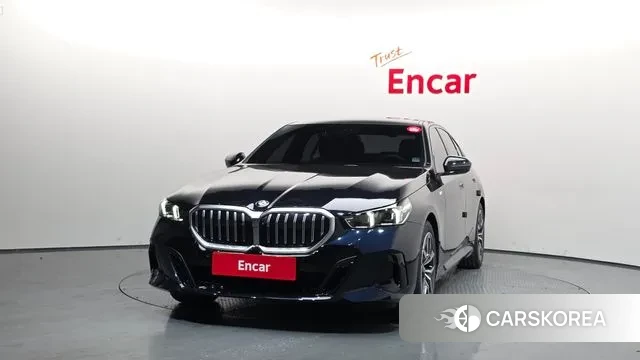 BMW 5 Series (G60) id 3595993 из Кореи 13