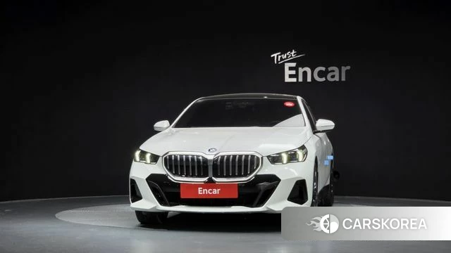 BMW 5 Series (G60) id 4773447 из Кореи 23