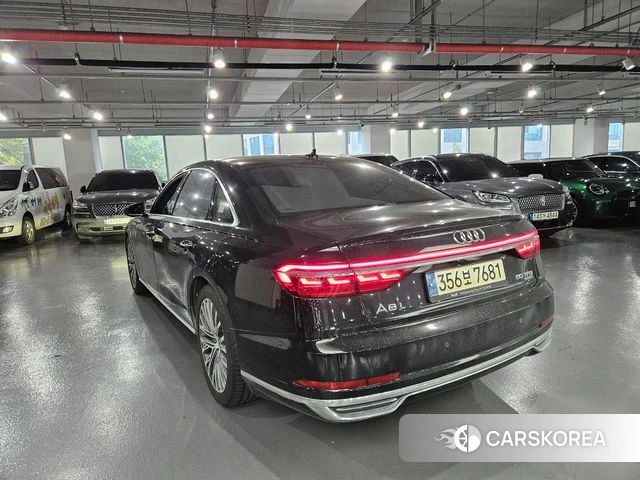 Audi A8 (D5) 2021 Черный из Кореи, фото 3