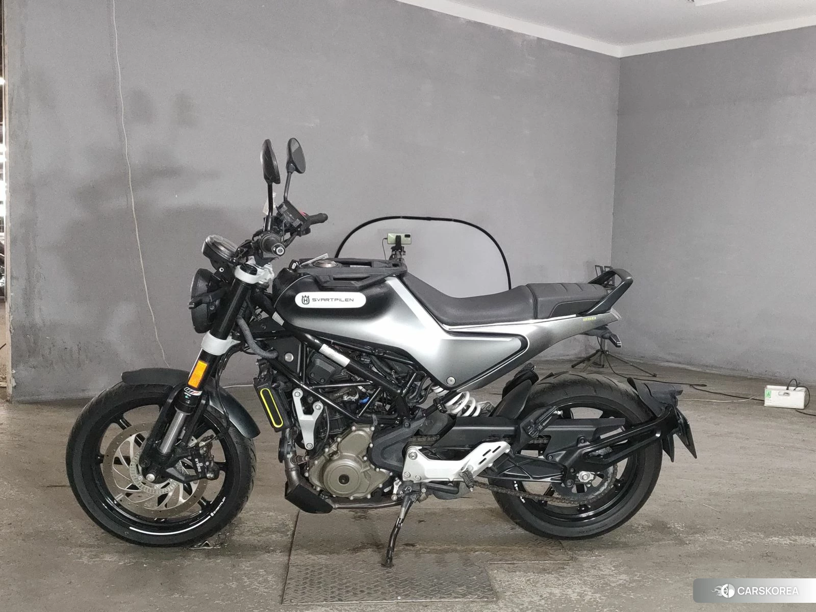 Husqvarna SVARTPILEN 250 2021 из Японии, фото 2