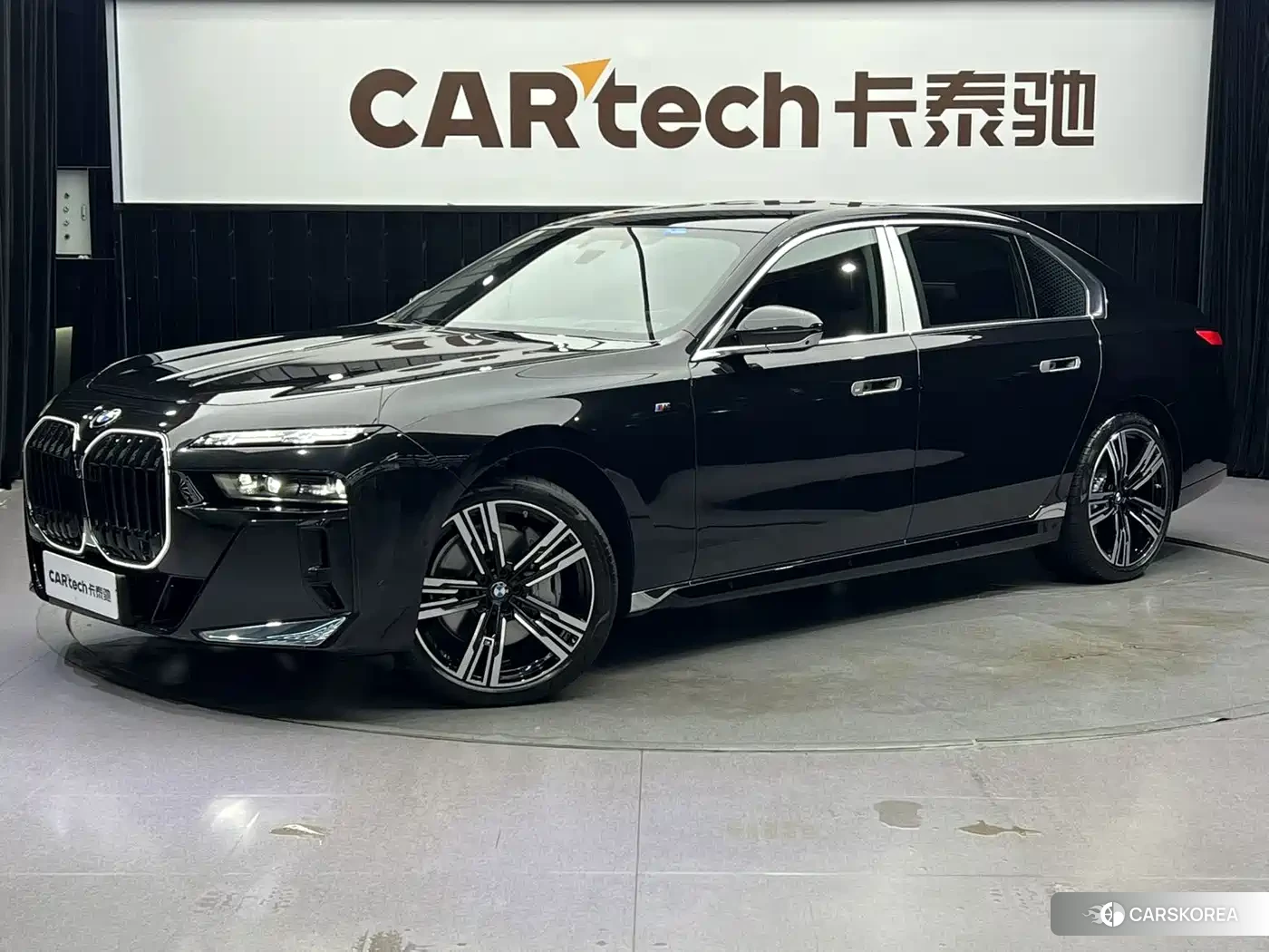 BMW 7 series 2024 Черный из Китая, фото 6