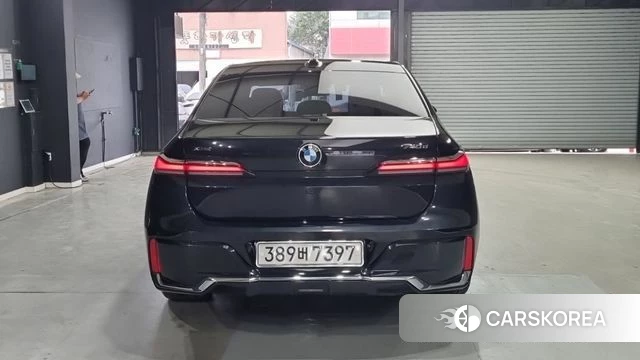 BMW 7 Series (G70) id 4488263 из Кореи 11