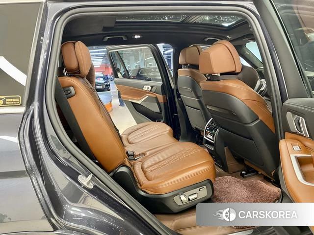 BMW X7 id 4272296 из Китая 16