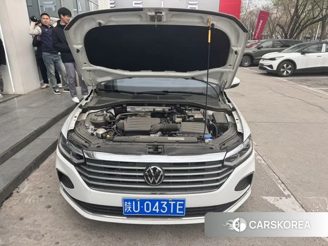 Volkswagen Lavida 2024 Белый из Китая, фото 3