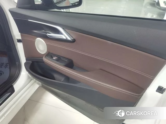BMW 1 series id 4278505 из Китая 16