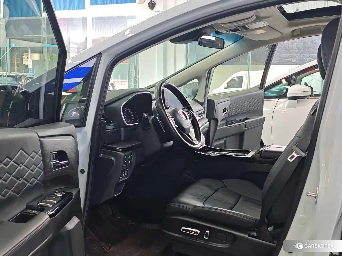 Honda Elysion id 4681188 из Китая 17