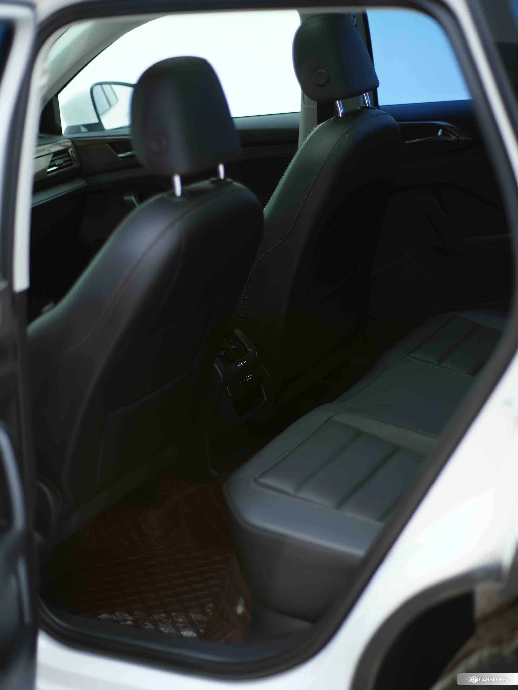 Volkswagen Tuyue id 4512794 из Китая 23