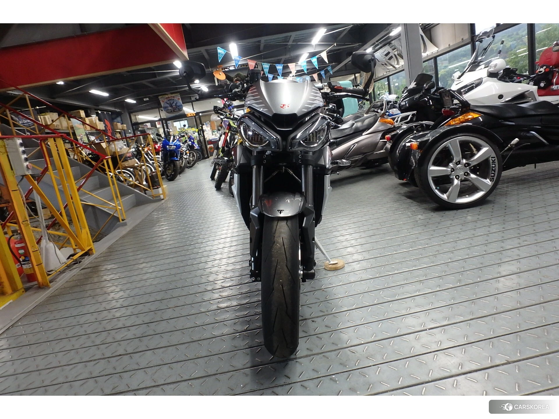 Triumph STREET TRIPLE 765 RS 2022 из Японии