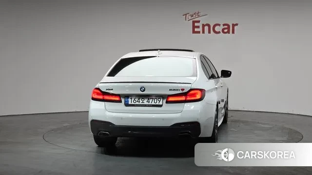 BMW 5 Series (G30) id 3734682 из Кореи 13