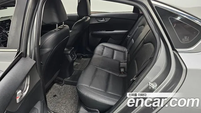 Kia Come New K3 id 2764857 из Кореи 13