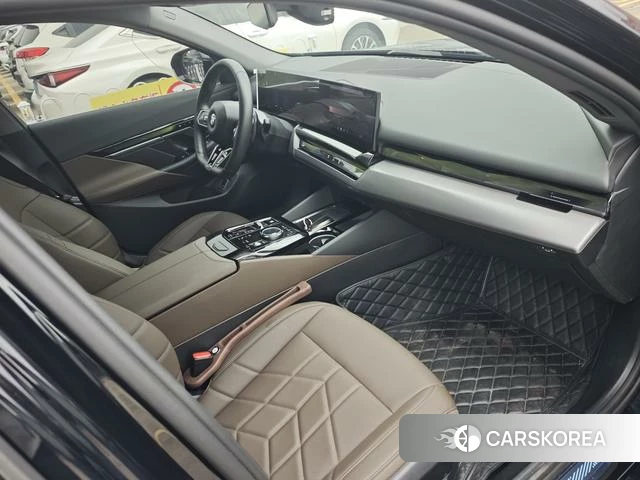 BMW 5 series id 4307719 из Китая 13