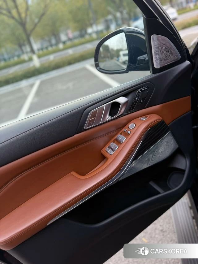 BMW X7 id 4209690 из Китая 10