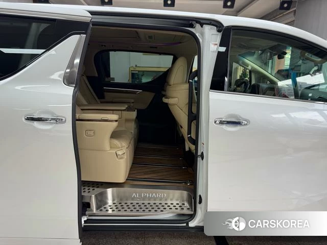 Toyota Elfa id 4208968 из Китая 23