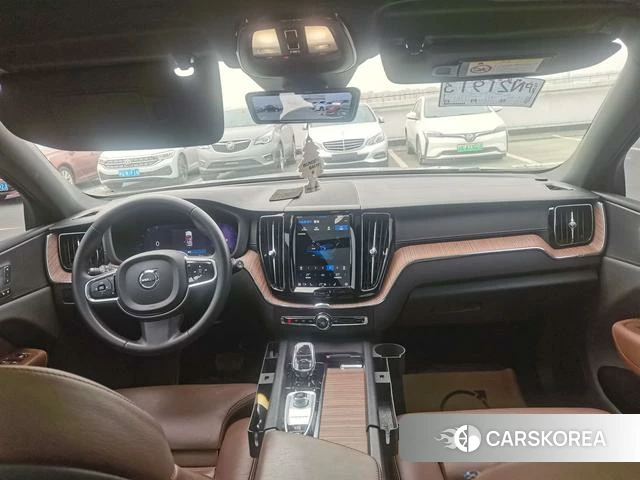 Volvo XC60 2023 Синий из Китая, фото 5