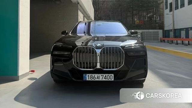 BMW 7 Series (G70) id 3876875 из Кореи 10