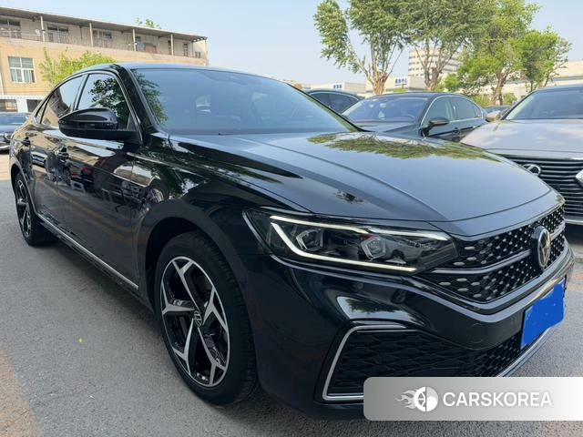 Volkswagen Passat 2024 Черный из Китая, фото 3