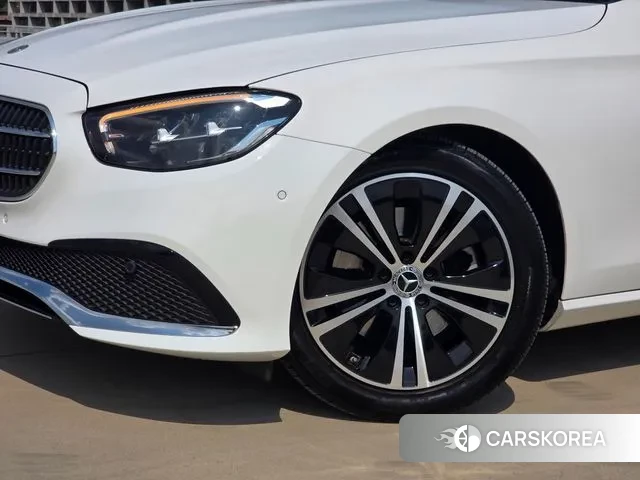 Mercedes-Benz E-Class W213 id 3089564 из Кореи 13