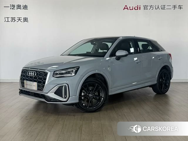 Audi Q2L 2024 Темно-серый из Китая, фото 6