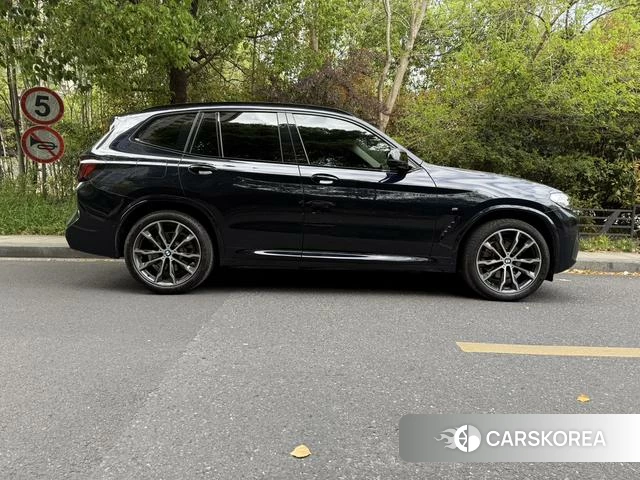 BMW X3 2022 Черный из Китая, фото 4