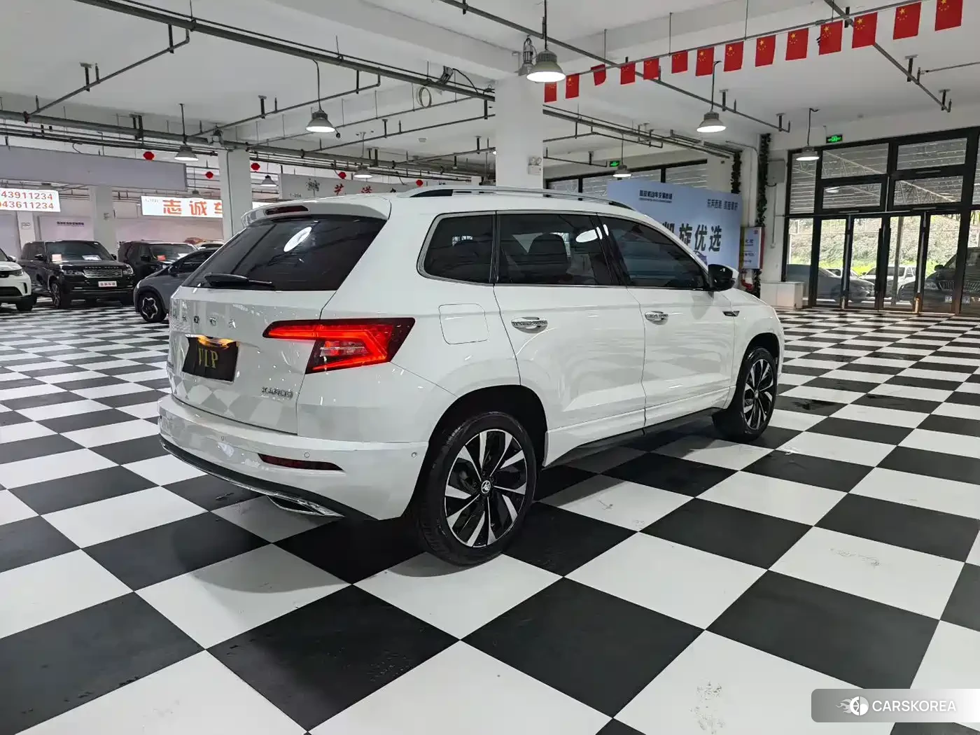 Skoda Karoq 2022 Белый из Китая, фото 3