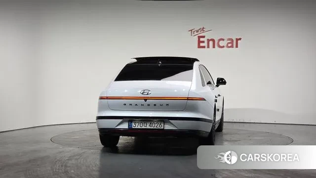 Hyundai Grandeur (GN7) id 3503091 из Кореи 13