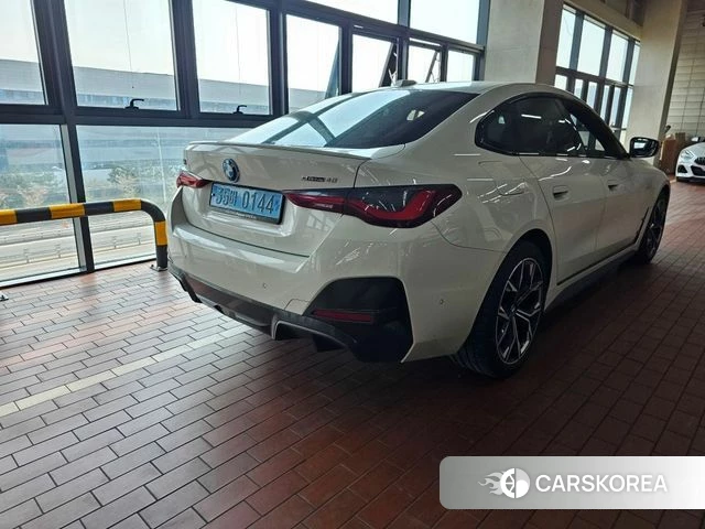 BMW i4 2024 Белый из Кореи, фото 3