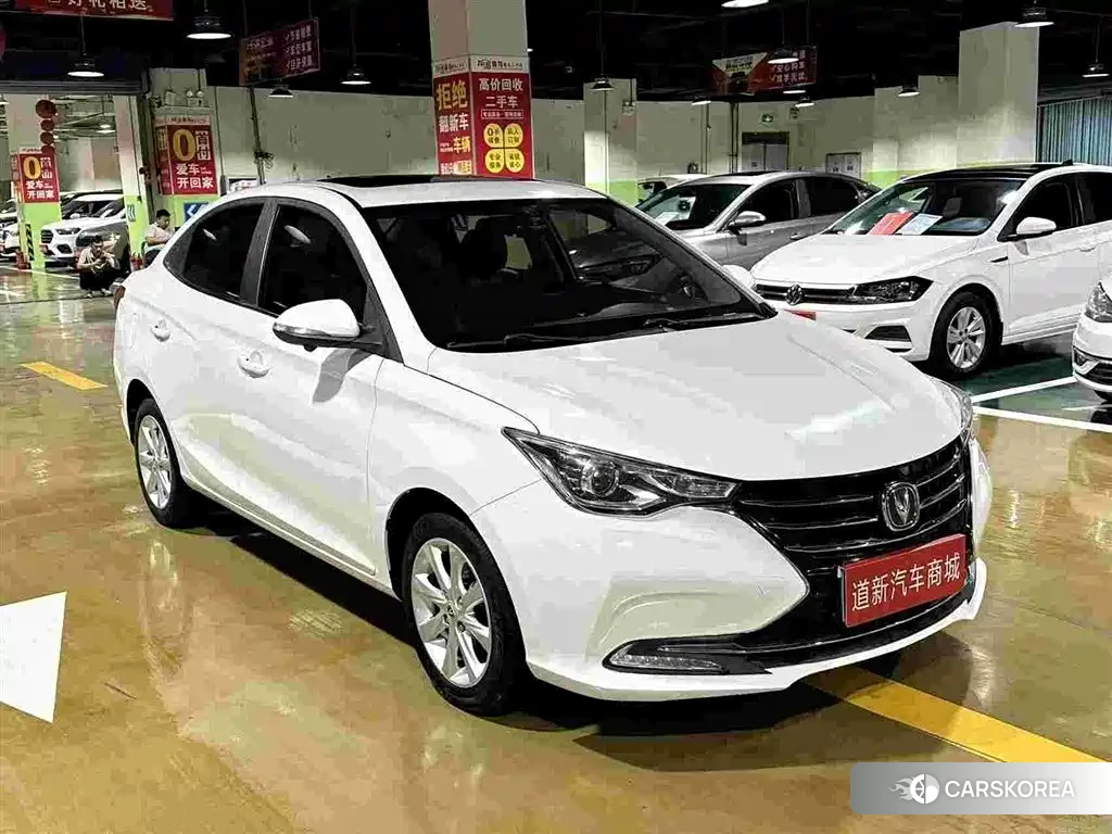 Chang'an Yuexiang 2018 Белый из Китая, фото 3