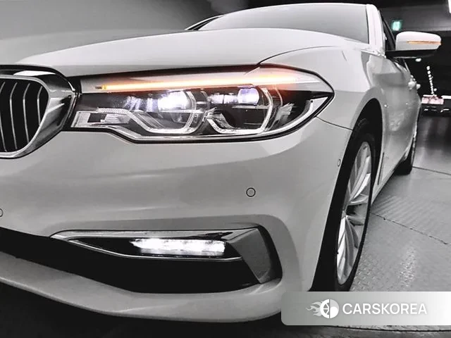 BMW 5 Series (G30) id 3412890 из Кореи 13