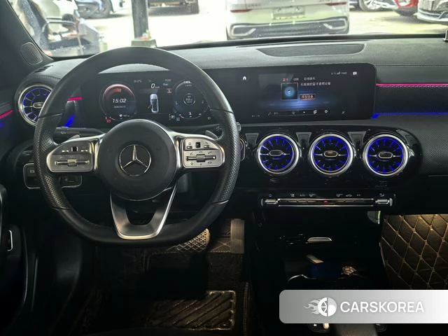 Mercedes-Benz Class A 2021 Белый из Китая, фото 4