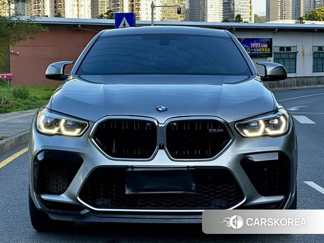 BMW X6 M 2021 Серебристо-серый из Китая, фото 3