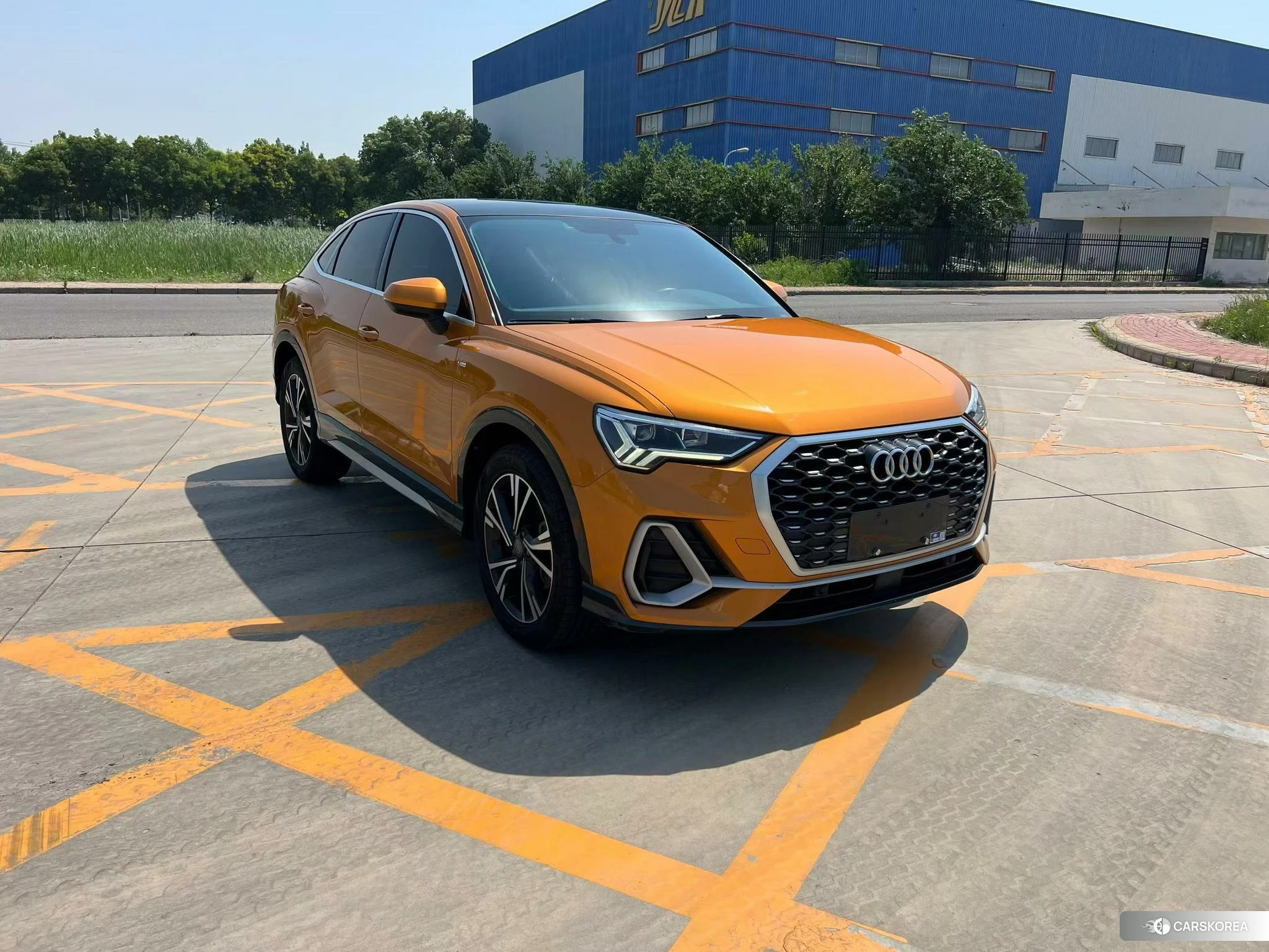 Audi Q3 Sportback 2020 Оранжевый из Китая, фото 3