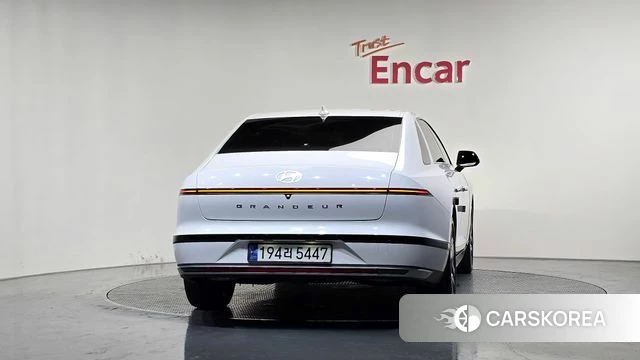 Hyundai Grandeur Hybrid (GN7) id 4414456 из Кореи 23