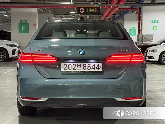 BMW 5 Series (G60) id 3739183 из Кореи 13