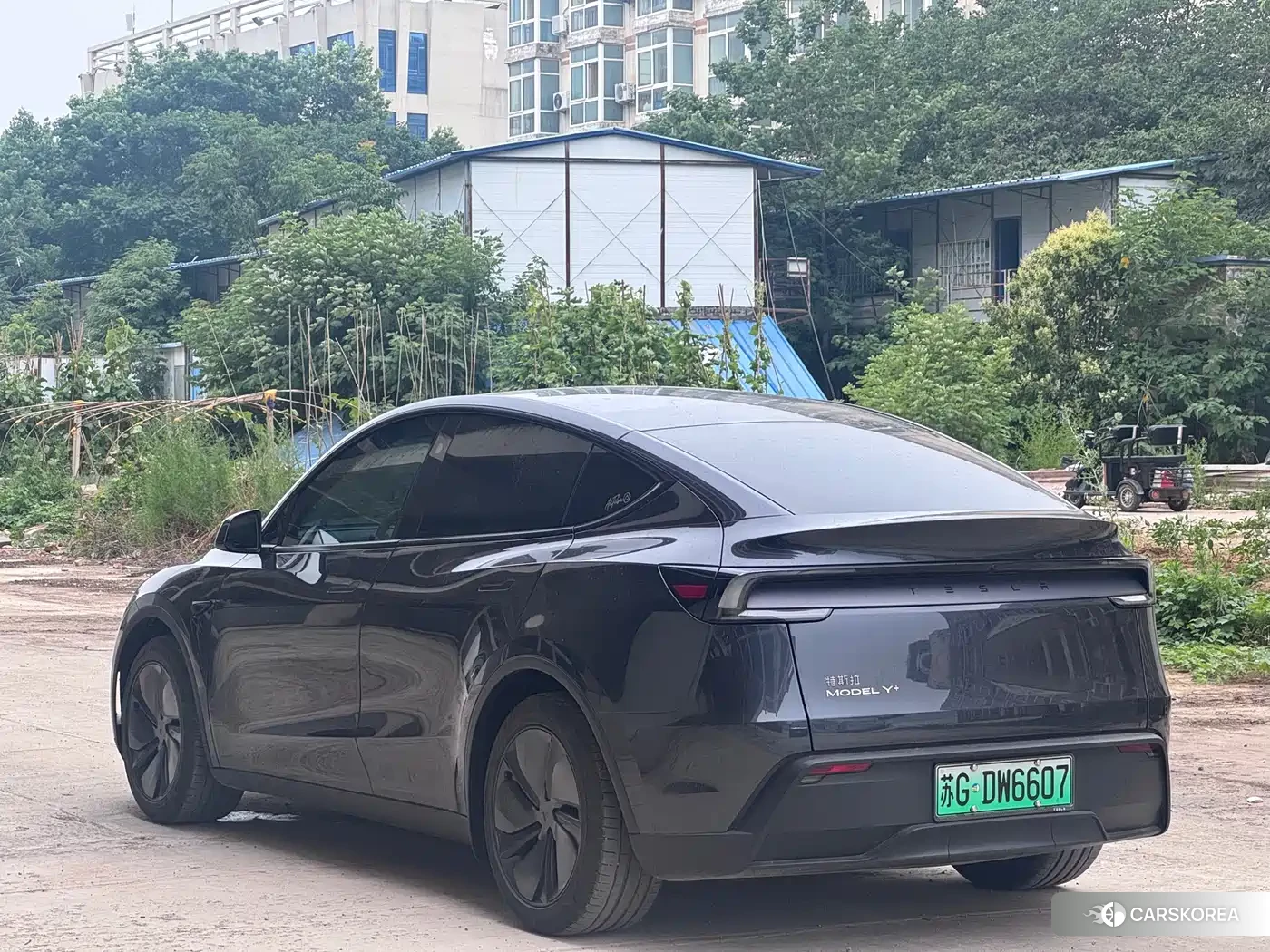 Tesla Model Y 2026 Silver/gray из Китая, фото 3