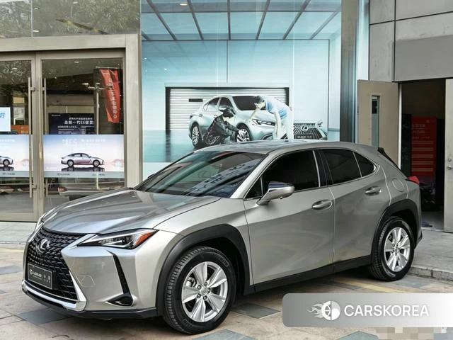 Lexus UX 2022 Серебристо-серый из Китая, фото 3