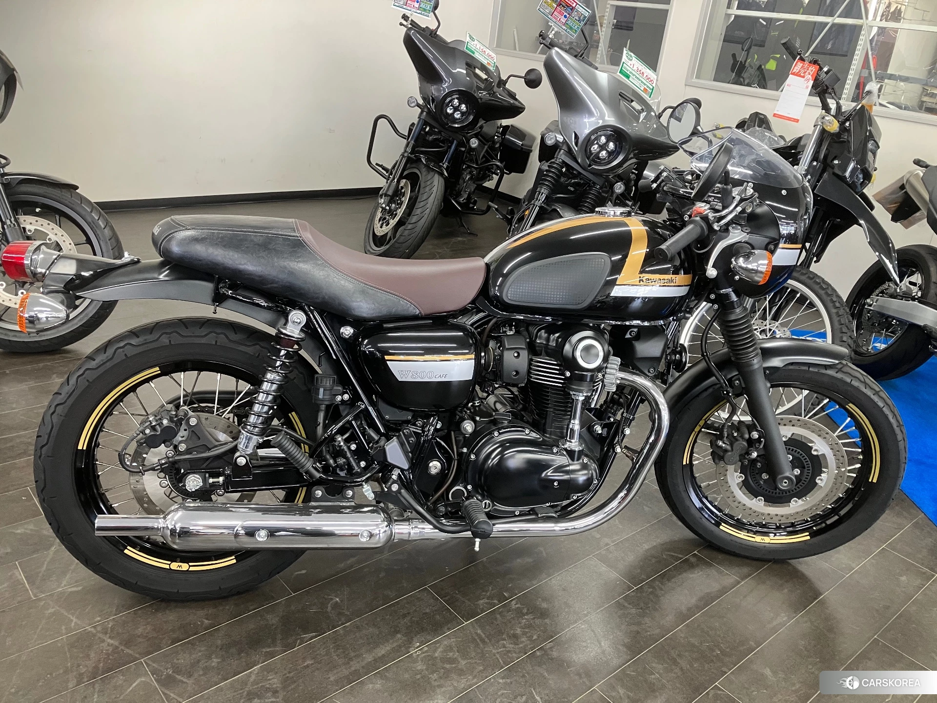 Kawasaki W800 CAFE 2022 из Японии
