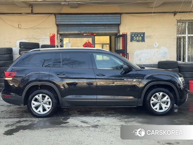 Volkswagen Tourang 2019 Черный из Китая, фото 6