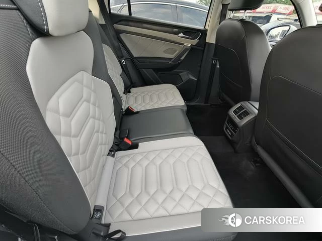 Volkswagen Tanyue 2023 Белый из Китая, фото 4