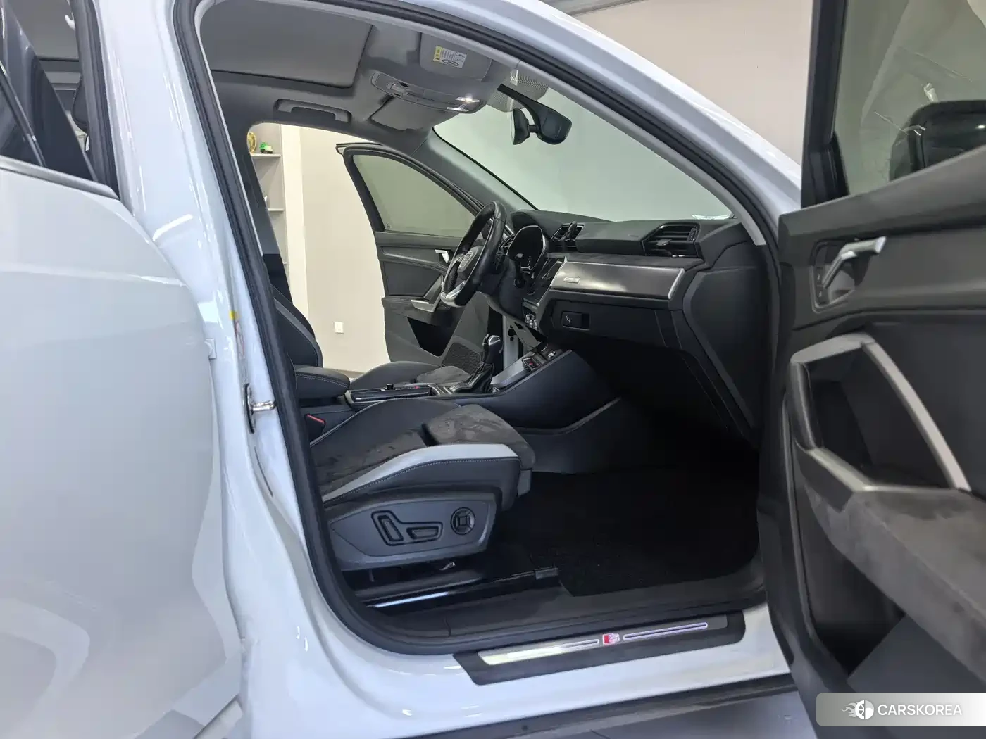 Audi Q3 id 4669296 из Китая 15