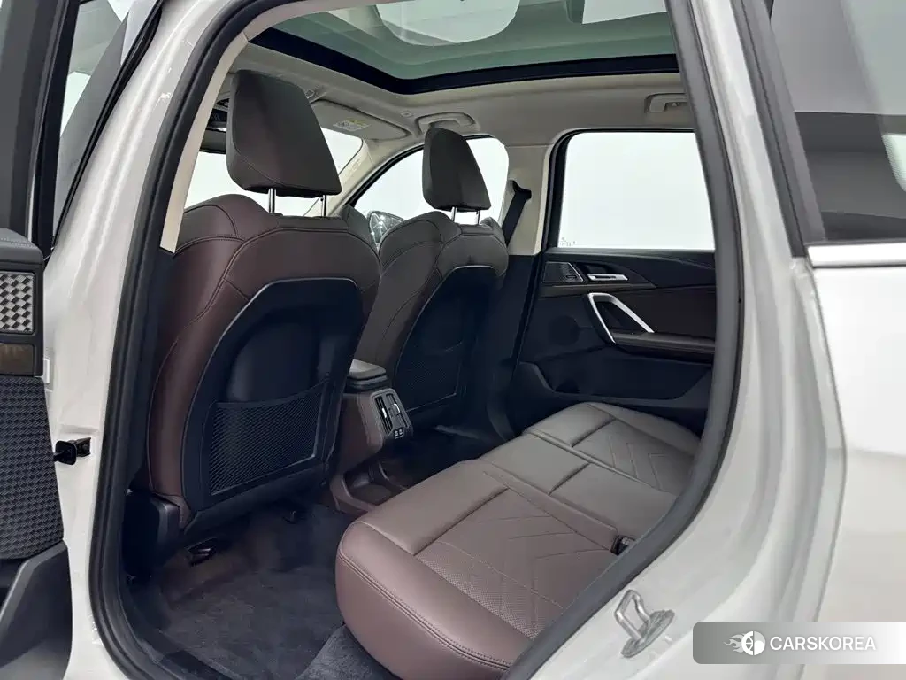 BMW X1 id 4674310 из Китая 23