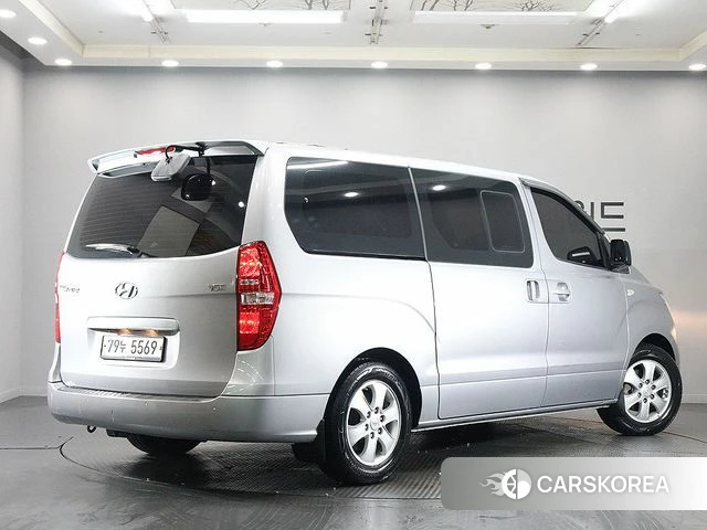 Hyundai The New Grand Starex id 4448347 из Кореи 13