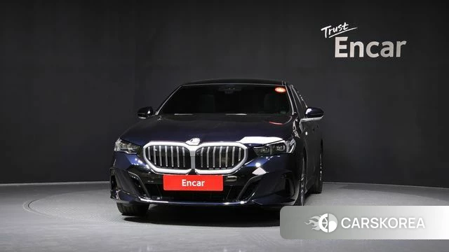 BMW 5 Series (G60) id 3963721 из Кореи 13