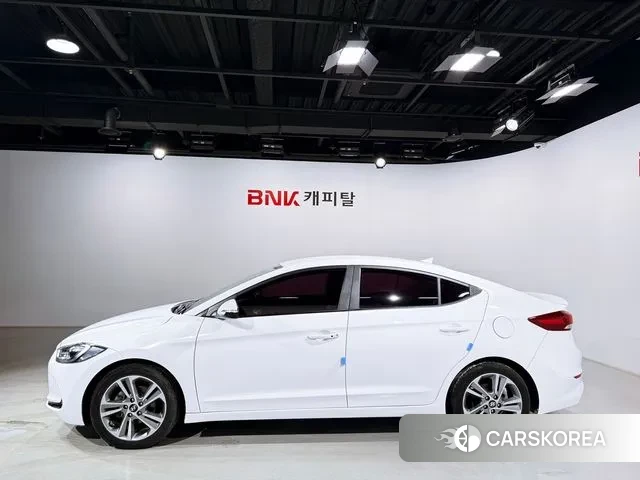 Hyundai Avante AD id 3520569 из Кореи 13