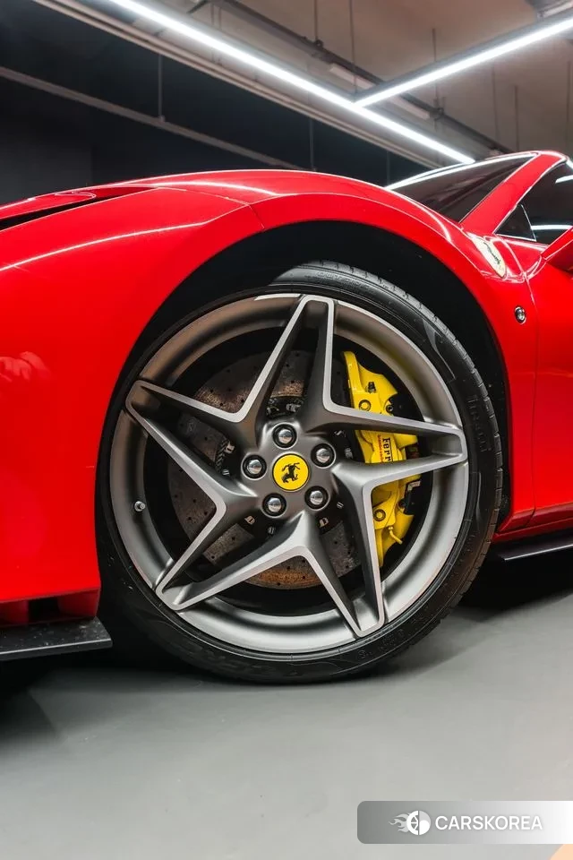 Ferrari F8 Spider id 2884450 из Кореи 5