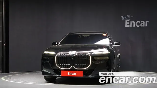 BMW 7 Series (G70) id 2794968 из Кореи 13