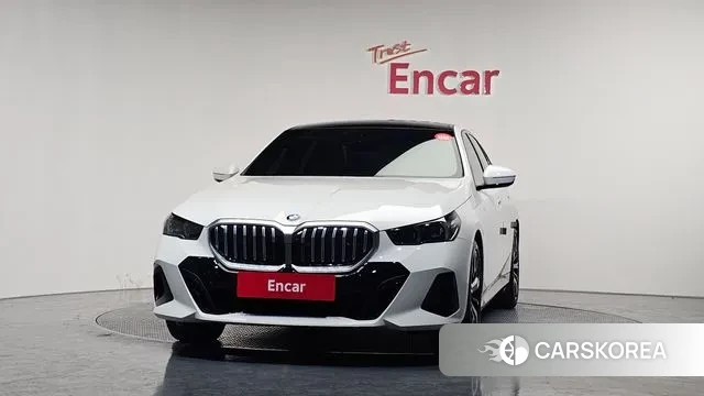 BMW 5 Series (G60) id 3549614 из Кореи 13