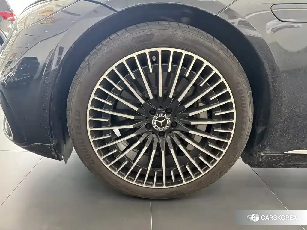 Mercedes-Benz EQS 2023 Черный из Китая, фото 3
