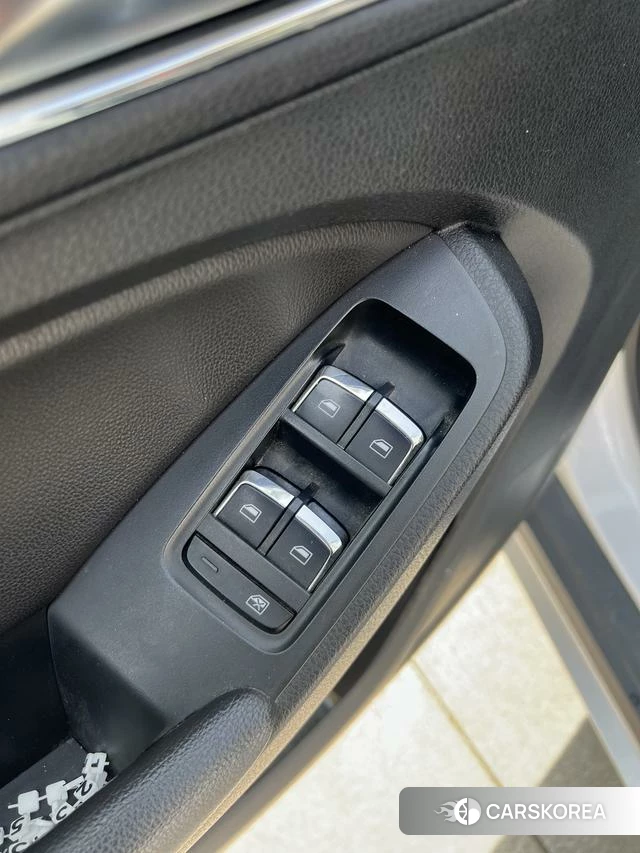 Roewe RX5 2019 Белый из Китая, фото 4