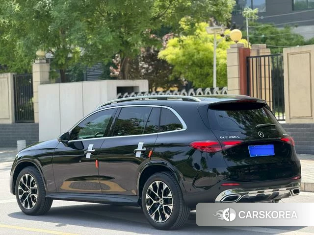 Mercedes-Benz GLC 2024 Черный из Китая, фото 3